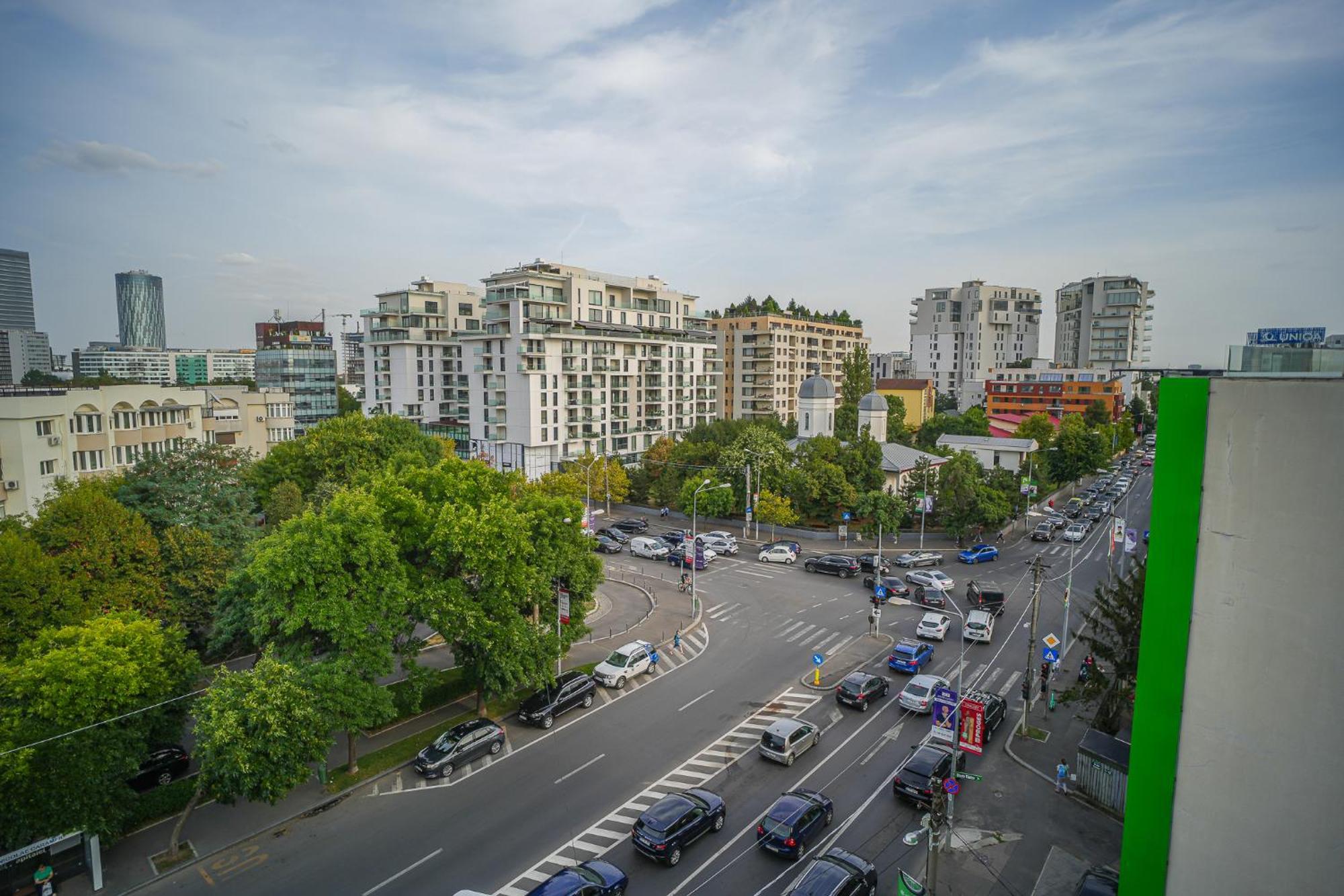Penthouse With Huge Rooftop Terrace & City View บูคาเรสต์ ภายนอก รูปภาพ