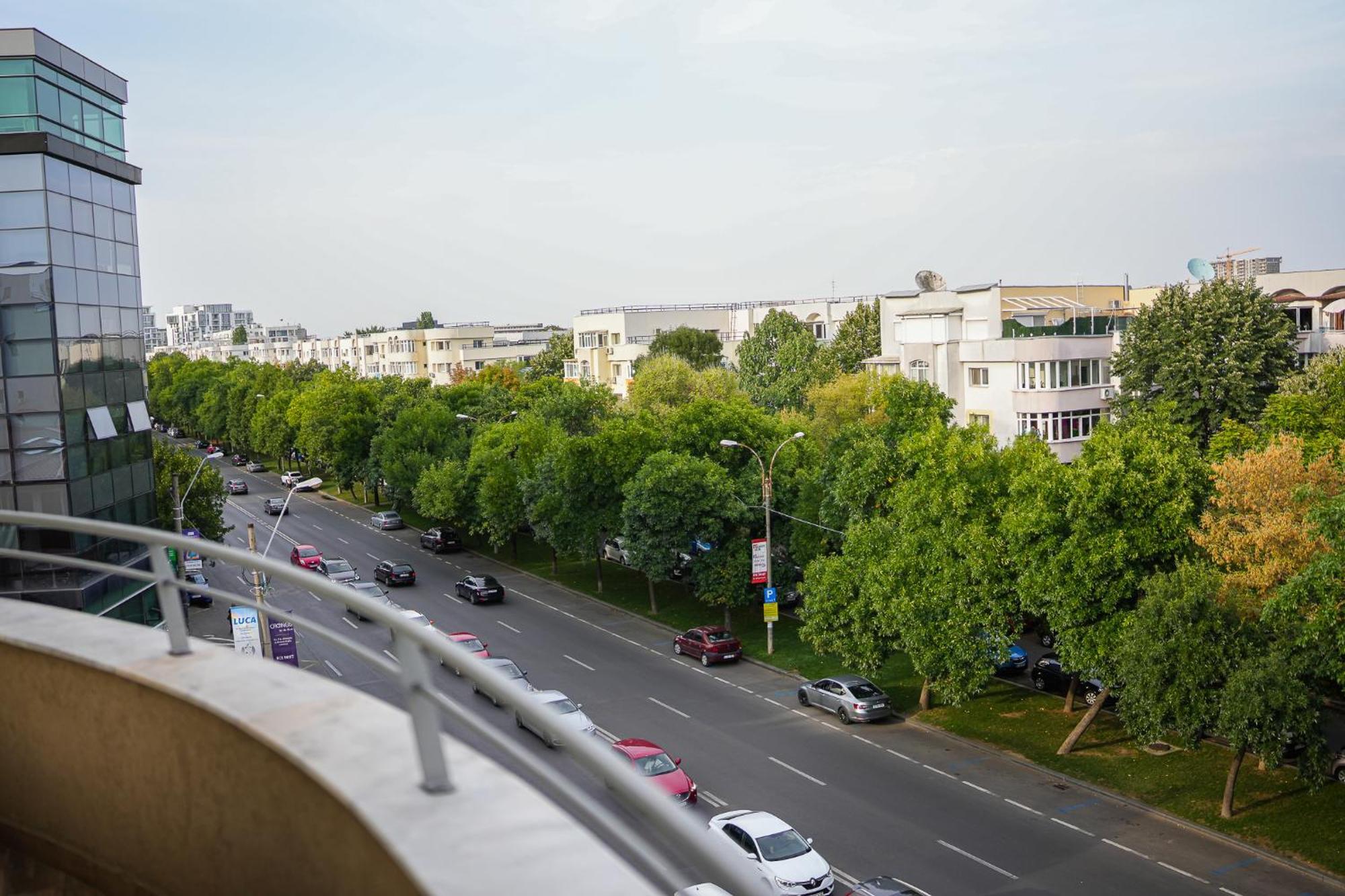 Penthouse With Huge Rooftop Terrace & City View บูคาเรสต์ ภายนอก รูปภาพ