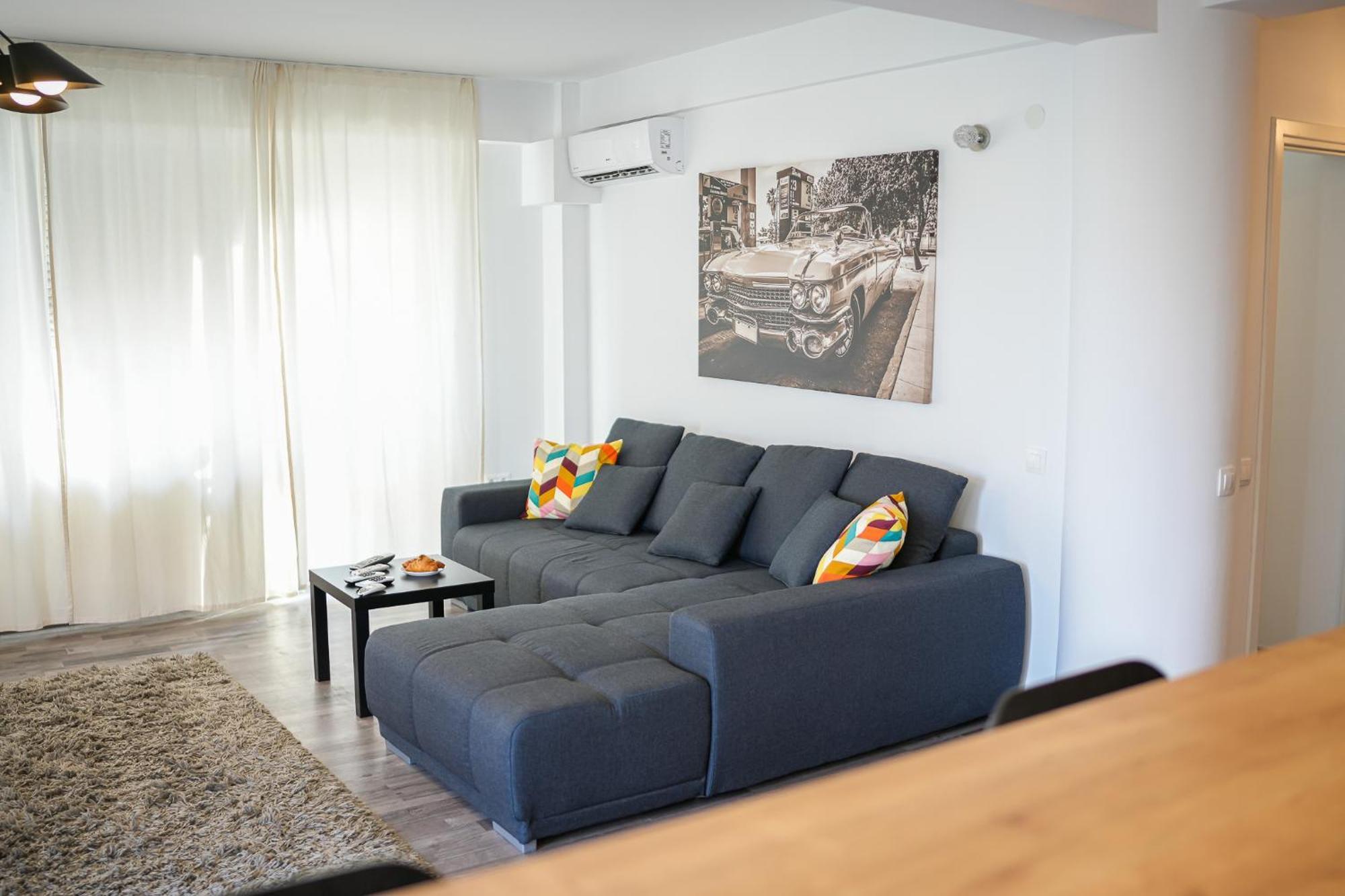 Penthouse With Huge Rooftop Terrace & City View บูคาเรสต์ ภายนอก รูปภาพ