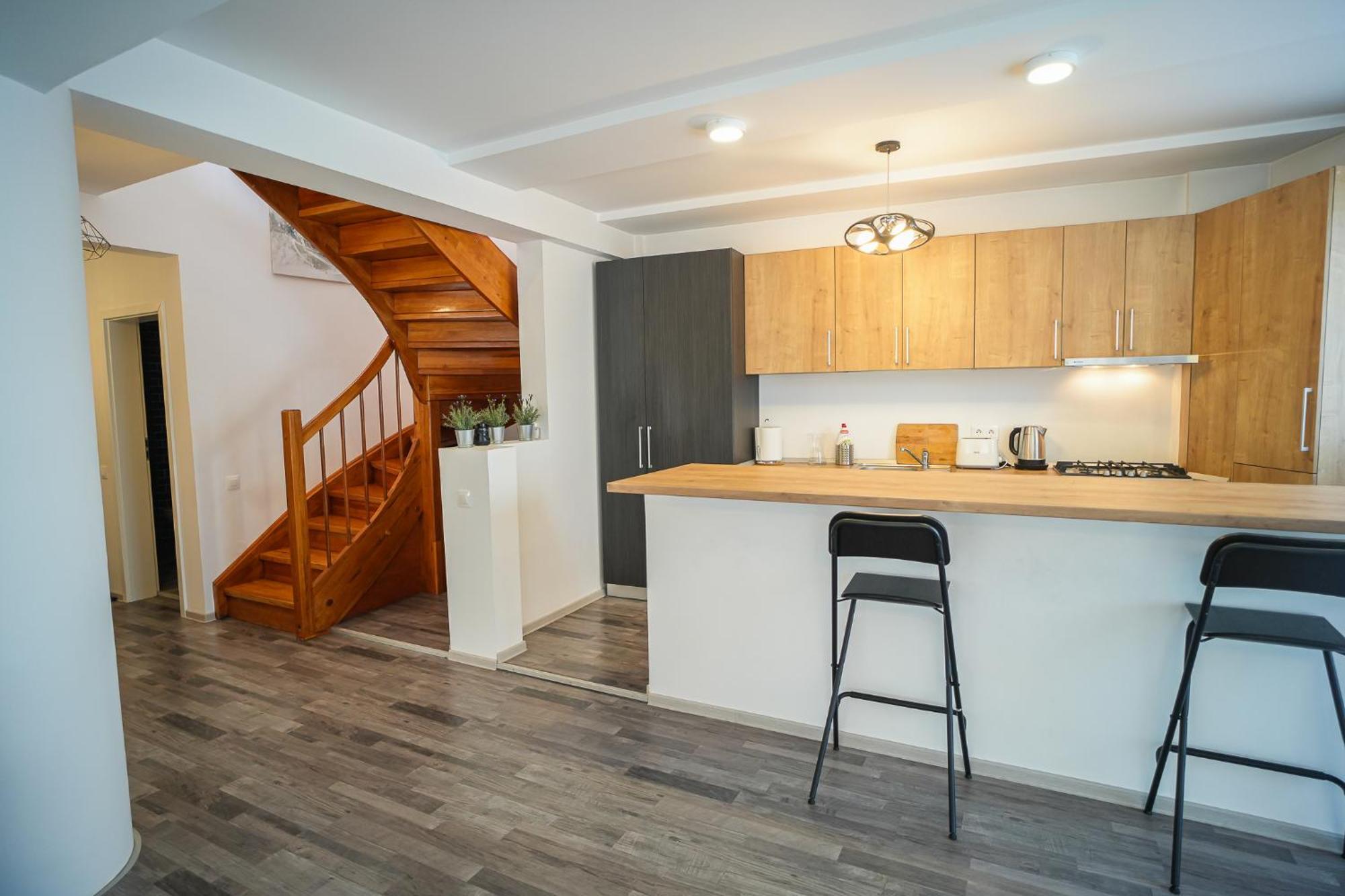 Penthouse With Huge Rooftop Terrace & City View บูคาเรสต์ ภายนอก รูปภาพ