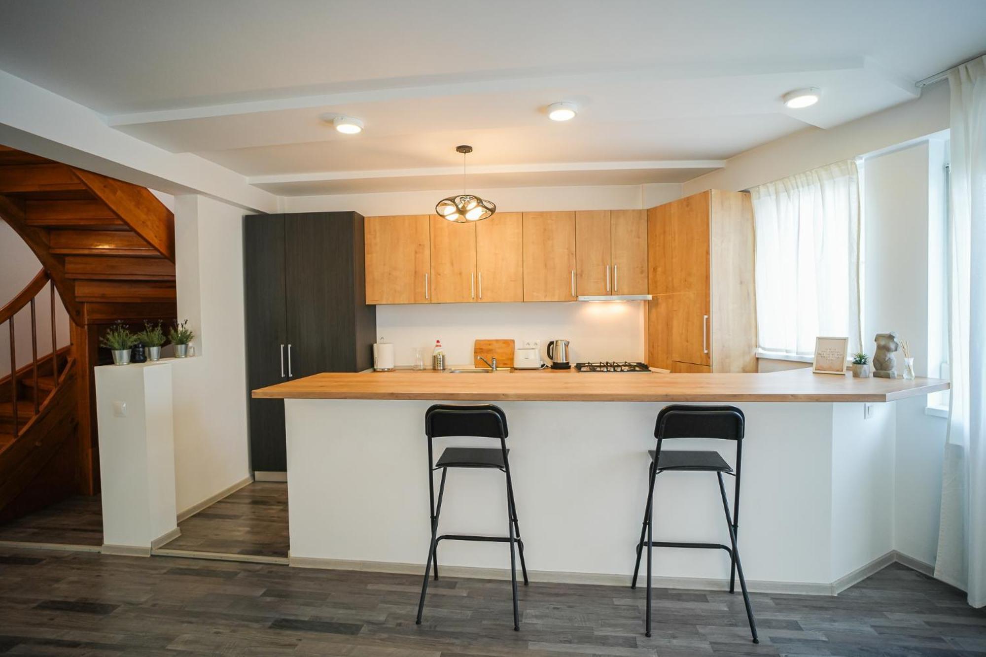 Penthouse With Huge Rooftop Terrace & City View บูคาเรสต์ ภายนอก รูปภาพ